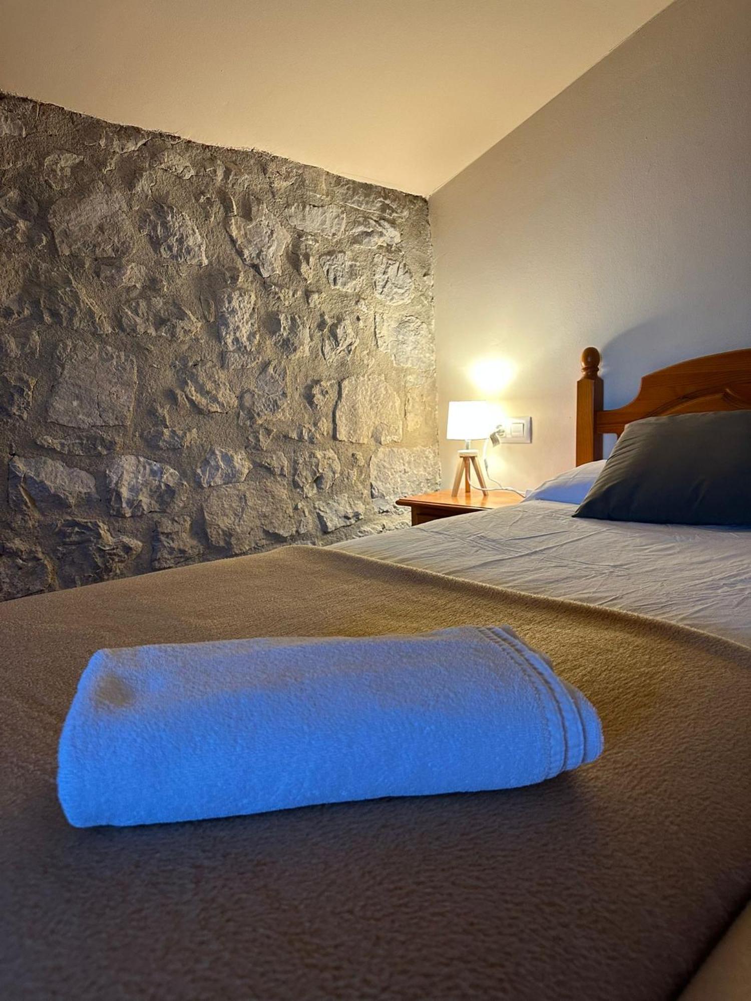 Santuari Mare De Deu Del Mont Restaurant-Hostatgeria Hotell Beuda Eksteriør bilde